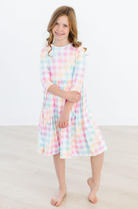 Pastellkariertes 3/4-Arm-Drehkleid mit Taschen