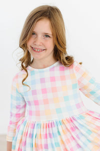 Pastellkariertes 3/4-Arm-Drehkleid mit Taschen