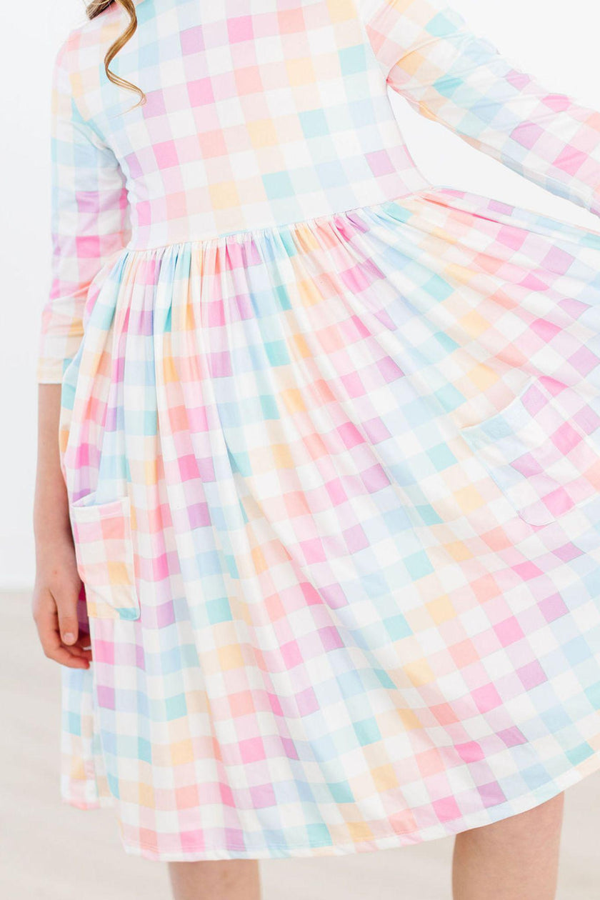 Pastellkariertes 3/4-Arm-Drehkleid mit Taschen
