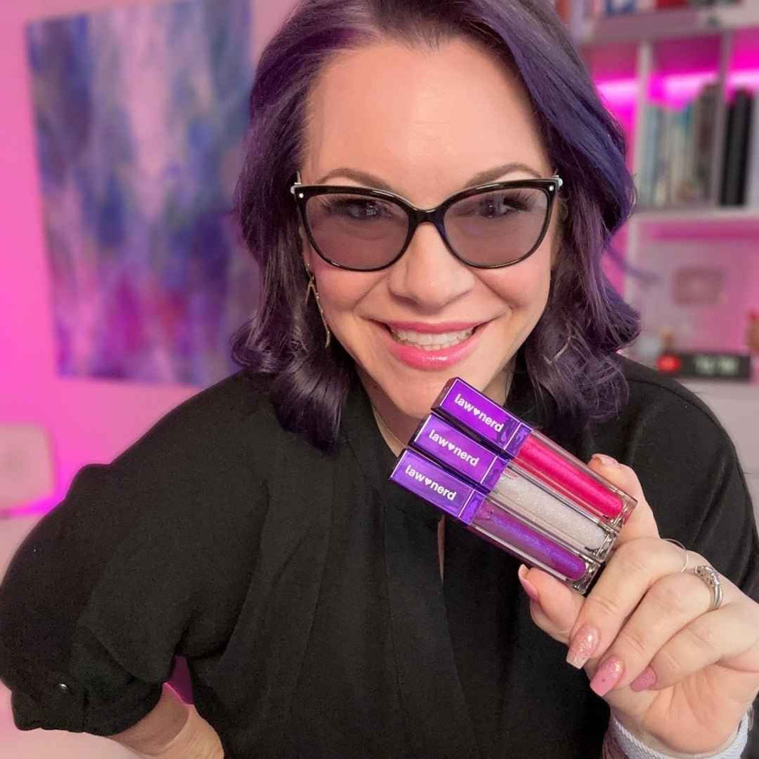 Emily D. Baker X Gerard Cosmetics®️ 3er Lipgloss-Set Anschuldigungen & Farbkollektion