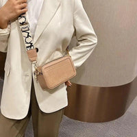 Retro Waist Bag PU Leather Fanny Pack Purse Leather with Gold Chain Strap Stylish Waist Pack Women Belt Bag Multifunctional Chest Bag